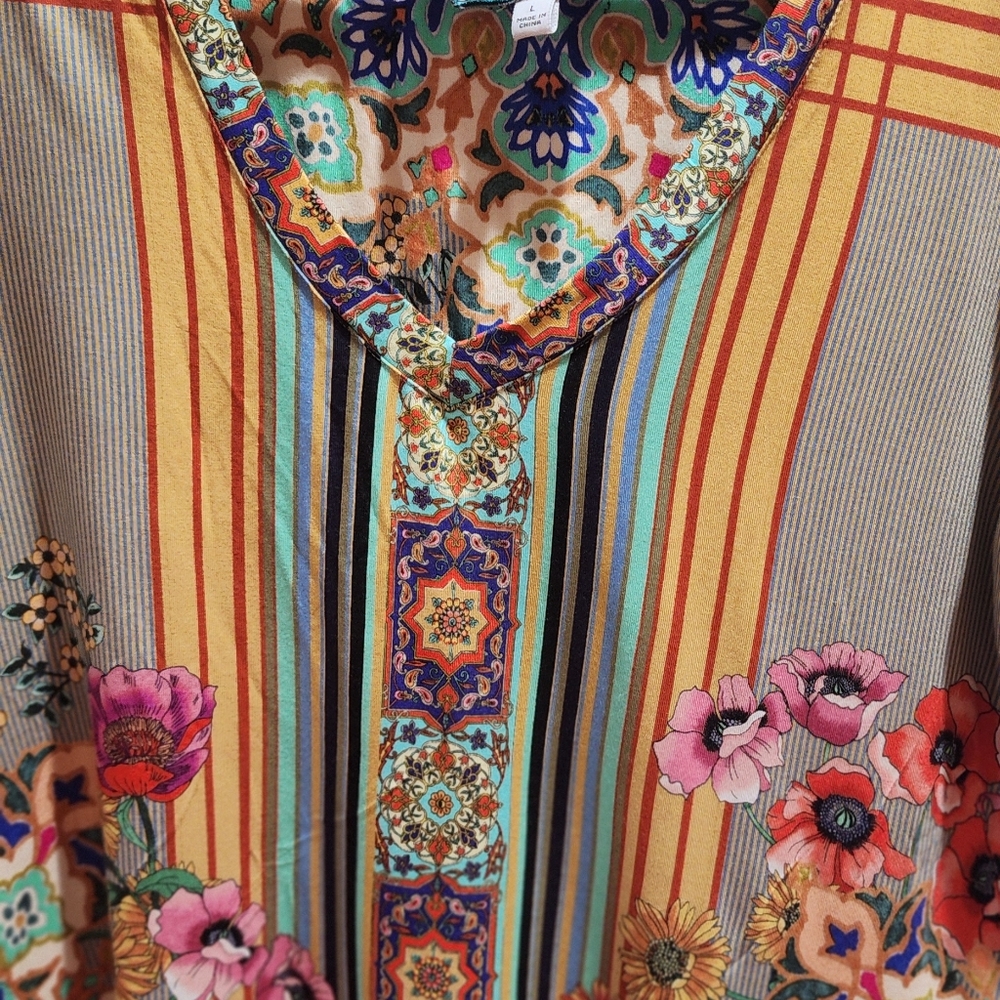 Johnny Was t-shirt, size Large, gorgeous, vibrant colors and pattern